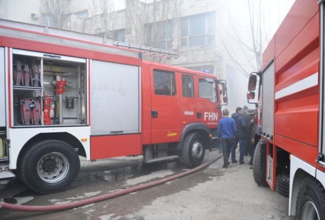 Sumqayıtda yataqxanada yanğın başlayıb: yaralananlar var, Video, Yenilənib