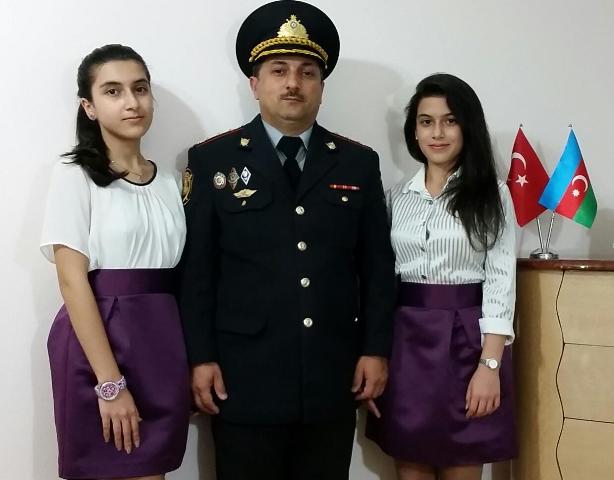 İmtahanlarda yüksək bal toplayan polis övladları - FOTOLAR