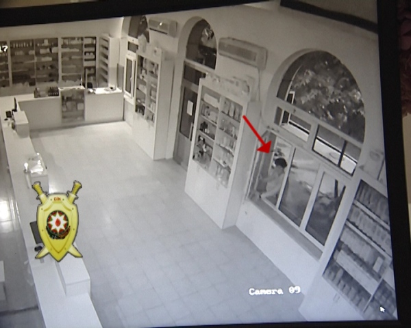 Bakıda aptekdən oğurluq etmək istəyən anındaca saxlanıldı - FOTO