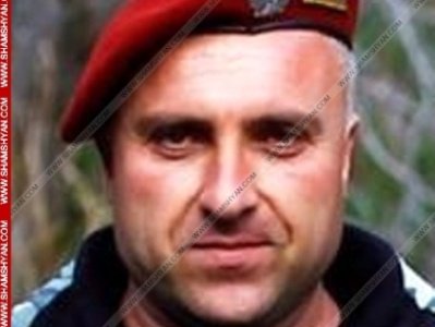 Ermənistanda polis alayının zabiti bıçaqlanıb