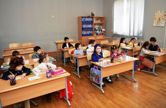 Məktəbəhazırlıq qruplara qəbul üçün 12 633 uşaq qeydiyyatdan keçib