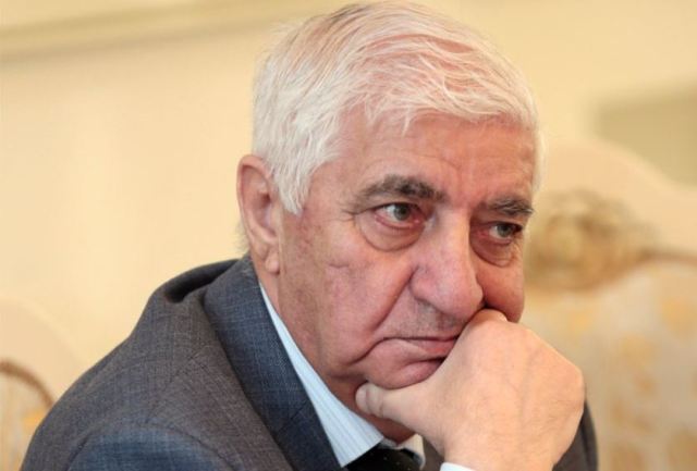 “Qarabağ”ın qələbəsi ad günümə ən böyük hədiyyə oldu”- 82 yaşlı Fikrət Qoca 