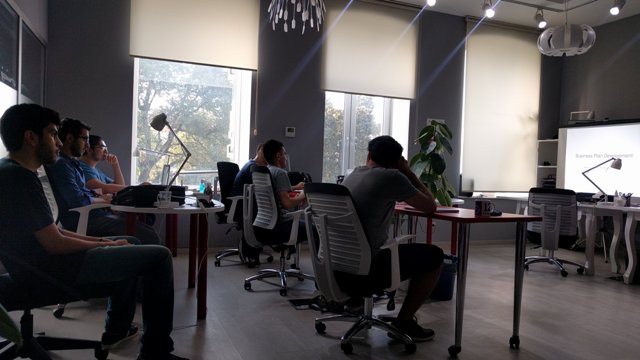 “AppLab” Mərkəzi intensiv biznes təlim təşkil edib