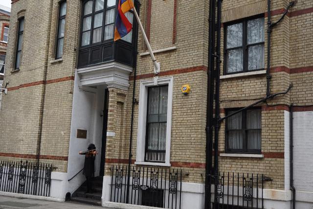 Londonda Qubadlının işğalına qarşı etiraz aksiyası erməniləri qəzəbləndirdi