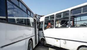 Sabunçuda iki sərnişin avtobusu toqquşdu: 11 yaralı 