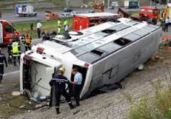 Məktəbli qızları daşıyan avtobus qəzaya uğradı: 12 ölü