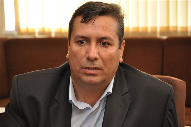 Müşfiq Ələsgərli “Qızıl qələm” paylayanları nazirliyə şikayət edəcək: “Adımıza ləkədirlər!”