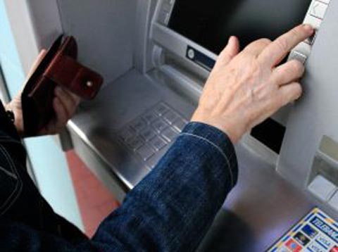 Yerevanda bankomatı partladanlar 4,1 min dollar oğurladı