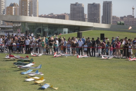Bakıda aviamodellərin uçuş sərgisi keçirilib - Foto