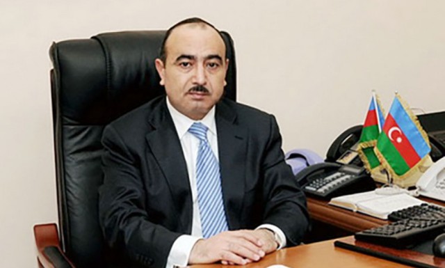 Əli Həsənov: Lapşin intihar etmək istəyib