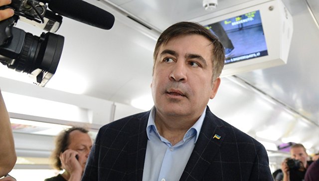 Saakaşvili: “Pasportum Poroşenkonun kabinetindədir”