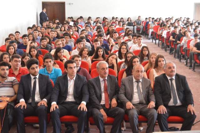 UNEC-də “Bilik Günü”