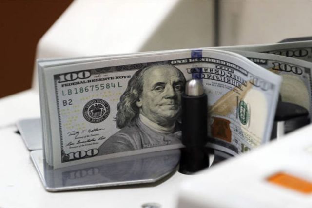 Manatın sabitliyi dollarlaşmanın azalması ilə müşayiət olunur – RƏSMİ