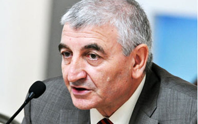 Məzahir Pənahov Rusiyaya getdi   