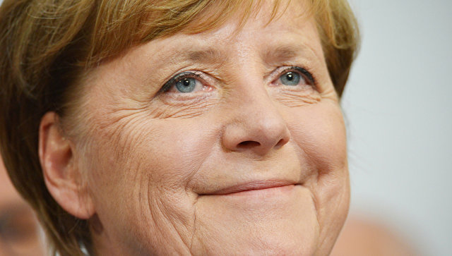 Avropa Birliyi Merkelin qələbəsini qeyd edir