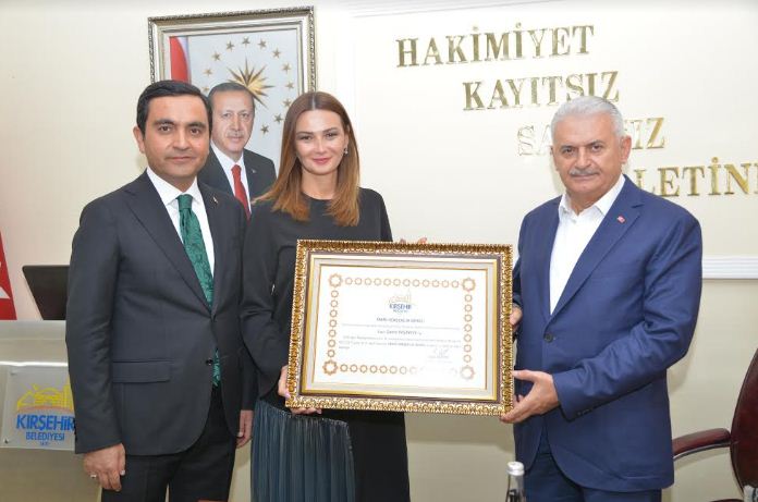 Qənirə Paşayevaya Türkiyədə fəxri vətəndaşlıq verildi 