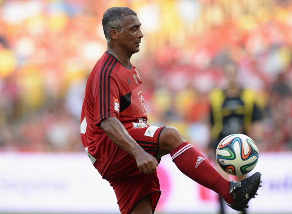 Əfsanəvi futbolçu Romario qubernator olmaq istəyir