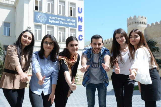 UNEC-dən şagirdlərə inanılmaz fürsət - " Bir günlük tələbə"