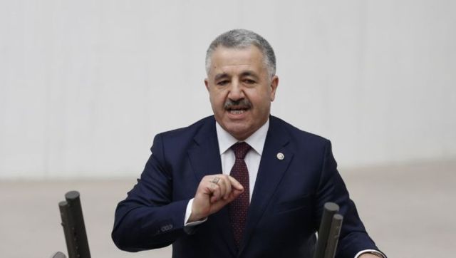 Türkiyəli nazir xəstəxanaya yerləşdirildi