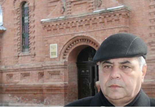 55 yaşlı teatr direktoru dünyasını dəyişdi