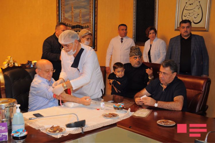 “Təzəpir” məscidində qanvermə aksiyası keçirilib - FOTO