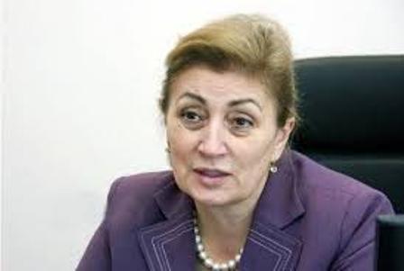Deputatlardan narahatlıq: "Uşaqların dini mərasimlərə cəlb edilməsi yolverilməzdir"