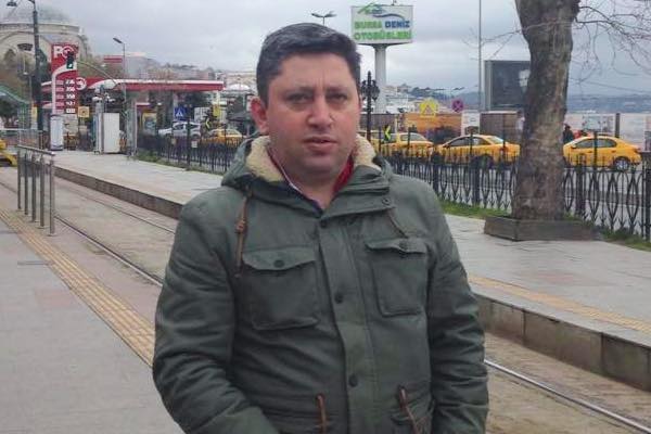 Fikrət Hüseynli Kiyev hava limanında SAXLANILDI