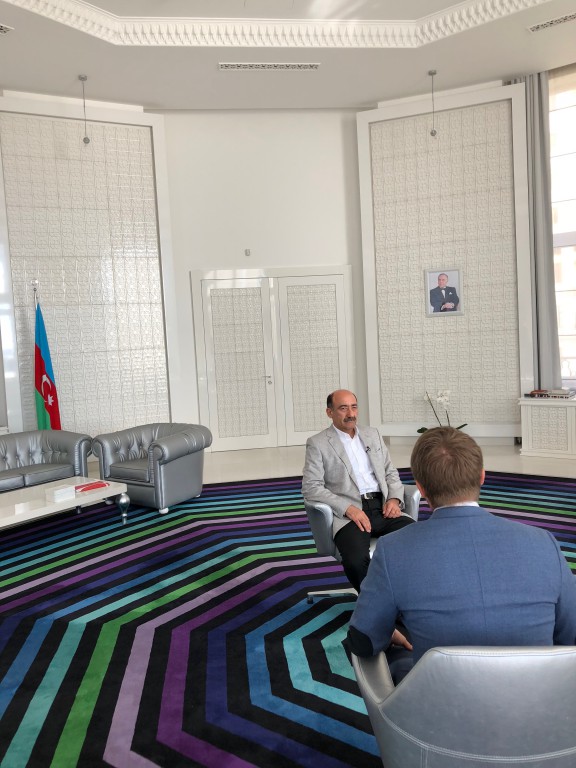Əbülfəz Qarayev “Rossiya 24” kanalına müsahibə verib