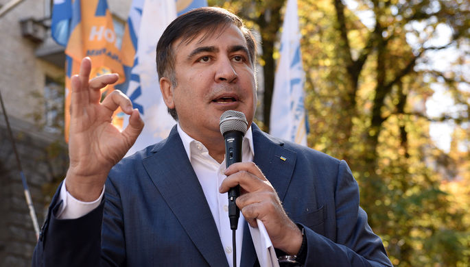 Saakaşvili tərəfdarlarının qarşısına çıxdı