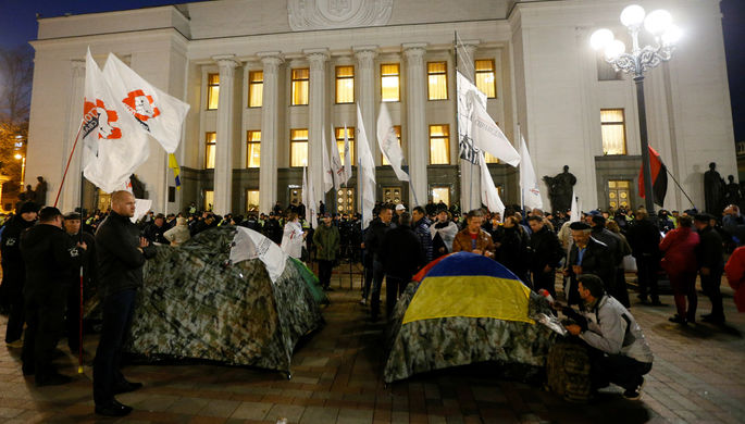 Saakaşvilinin tərəfdarları yenidən Kiyevin mərkəzində toplaşıb
