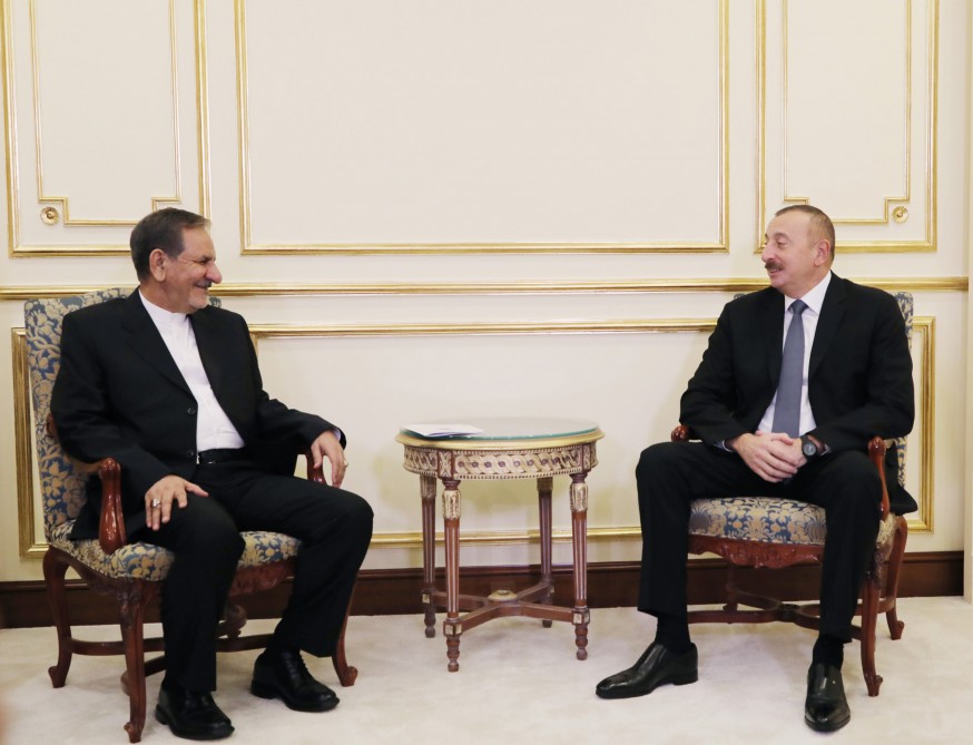 İlham Əliyev İranın Birinci vitse-prezidenti ilə görüşdü