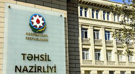 Təhsil Nazirliyinin sabiq əməkdaşı məhkəmə zalında həbs olundu