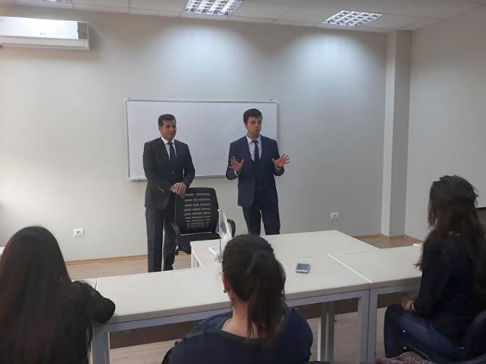 Modern.az saytının rəhbəri tələbələrə sosial mediadan danışıb
