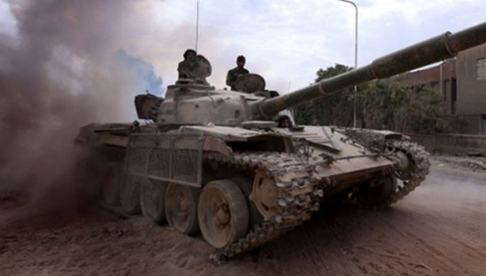 İŞİD Suriyada rus tankını ələ keçirdi