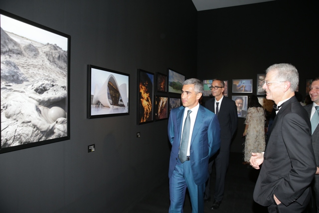 “İpək Yolu Odisseyi” sərgisi Heydər Əliyev Mərkəzində - FOTOLAR