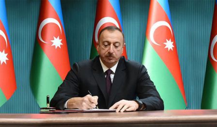 Bir nəfər əməkdar müəllim oldu, digərinə prezident təqaüdü verildi