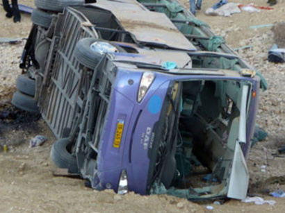 İranda avtobus aşdı: 13 nəfər öldü