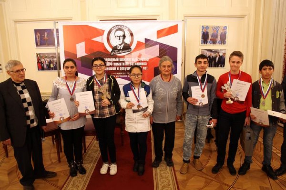 Şahmat&ccedil;ımız G&ouml;vhər Bəydullayeva Mixail Botvinnik adına Kubokun qalibi olub