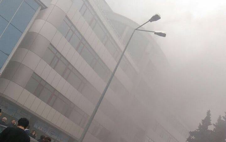 Bakıda məşhur şirkətin binasındakı yanğın söndürüldü - YENİLƏNİB