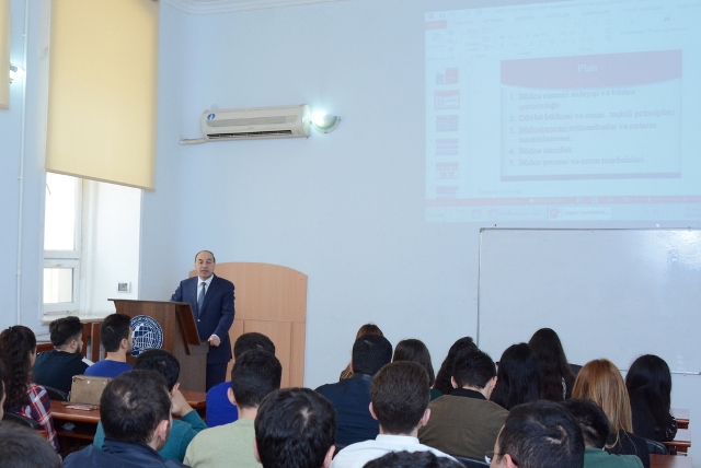 UNEC-də "Bir g&uuml;nl&uuml;k tələbə"&nbsp;olmaq istəyənlərin sayı artır