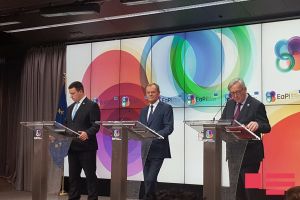 Donald Tusk: "Tərəfdaş ölkələrdə davam edən münaqişələr əməkdaşlığa mane olur"