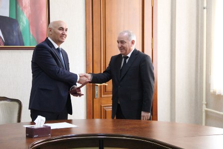 Kənd təsərr&uuml;fatı iş&ccedil;ilərinə m&uuml;kafatlar təqdim edildi