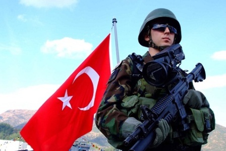 T&uuml;rkiyədə 340-dan &ccedil;ox hərb&ccedil;i saxlanıldı