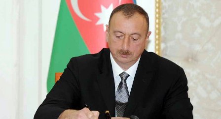 İlham Əliyev Türkmənistanla bağlı sənədləri TƏSDİQLƏDİ