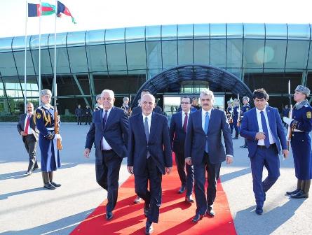 Əfqanıstan prezidentinin Azərbaycana səfəri başa çatdı