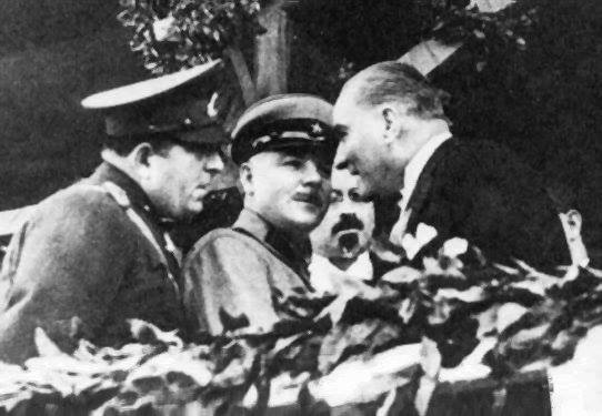 Atatürkün şəxsi saatını bağışladığı sovet marşalı – Kliment Voroşilov