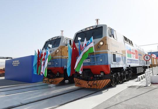 BTQ ilə yola salınan ilk qatar Türkiyə ərazisinə çatıb