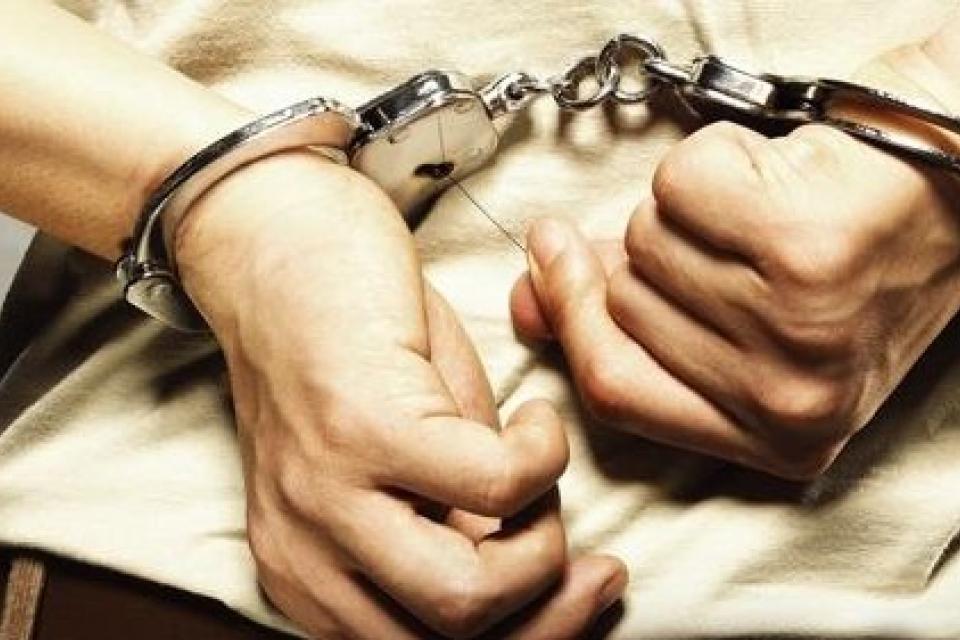 İki piyadanın ölümündə şübhəli bilinən sürücü tutulub