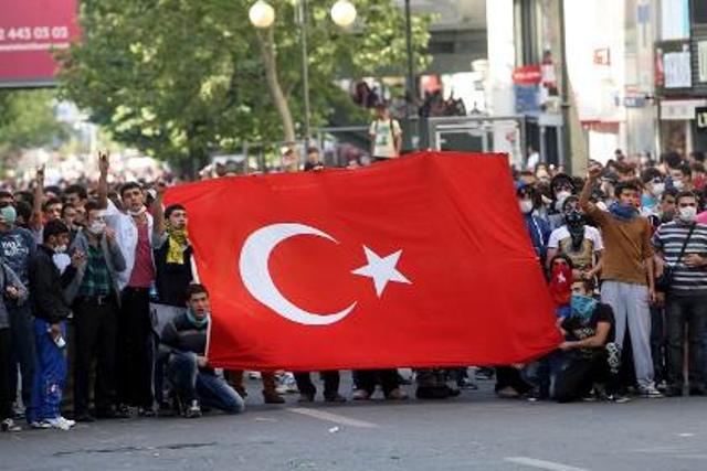 Türkiyə ABŞ-a etiraz üçün ayağa qalxır