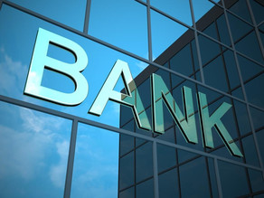 Azərbaycan banklarının ehtiyatları il ərzində 15 faiz azalıb